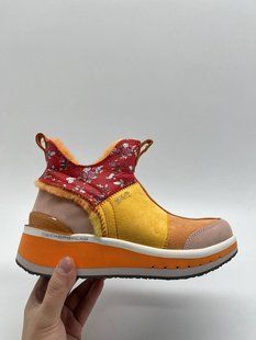 Deckers W ko-z Snpr Mid Yellow Fiery red 117 фото