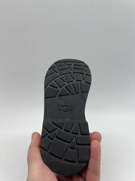 Ugg s/n 1115833K black W 839 фото